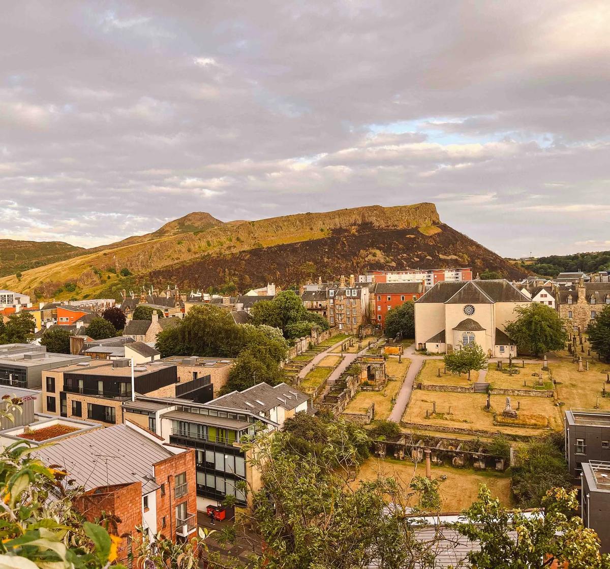 &Aring;skammen Arthurs Seat i Edinburgh